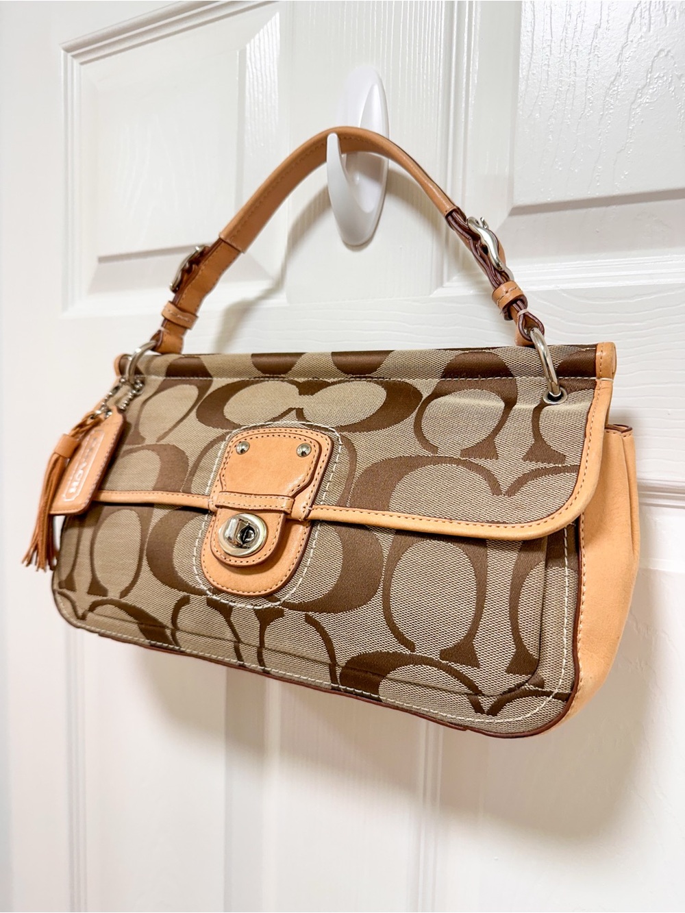 Coach 70th Anniversary Limited Edition Signature Turnlock Flap Shoulder Bag - Picture 4 of 17